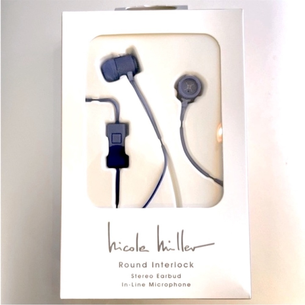 Nicole Miller Round Interlock Stereo Earbud Headphones In-Line Microphone Blue